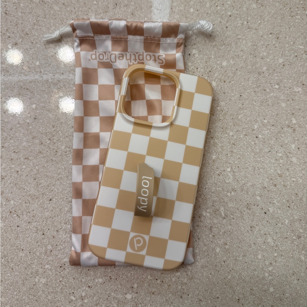 Sand Dollar Checkered Loopy Case